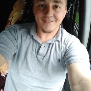 Meet your Posher, Bobby